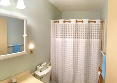 Clare’s Cove bathroom at Maryville Retreat Center.